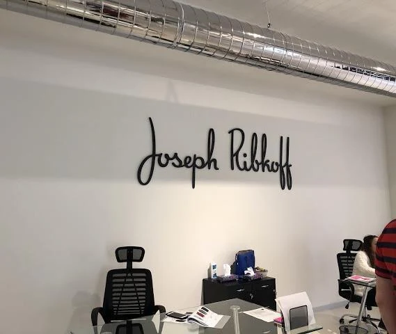 Joseph Ribkoff Showroom — Fotografía del proyecto